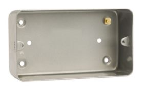 CL086  Essentials Metal Clad 2 Gang Mounting Box